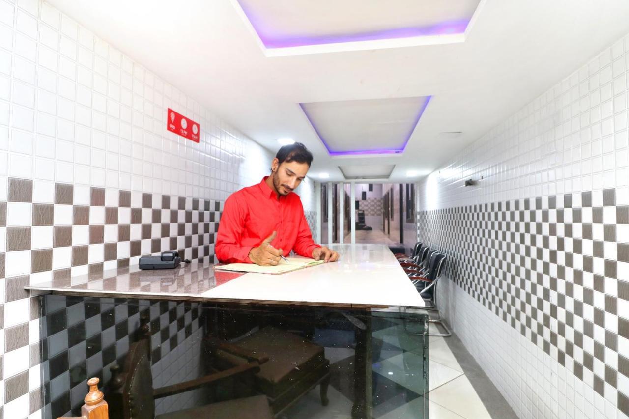 Hotel Max Jalandhar Exteriör bild